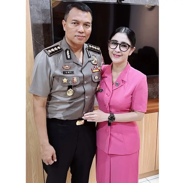 (Instagram.com/uutpermatasari)