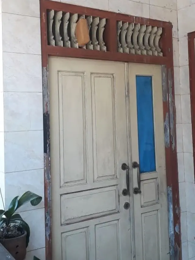 6 Cara Kurir Taruh Paket saat Rumah Penerima Kosong Ini Kocak Banget