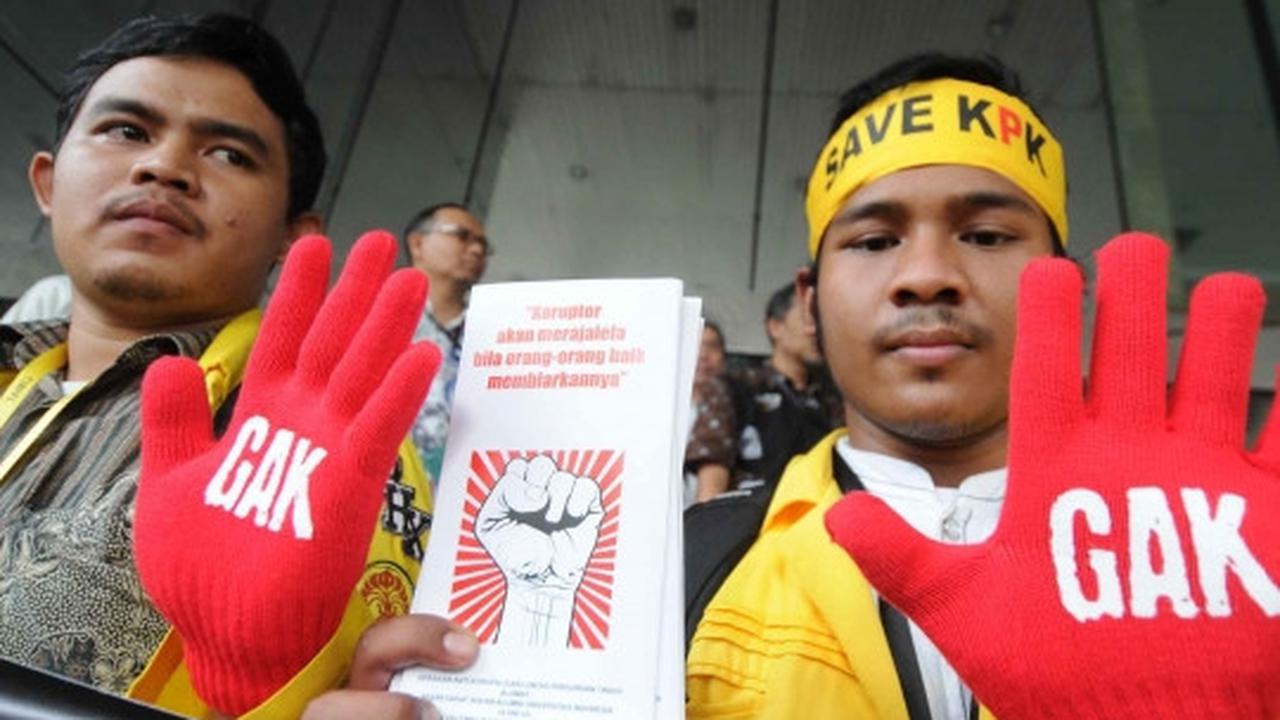 Ruki cs dan massa antikorupsi kompak menolak revisi UU KPK