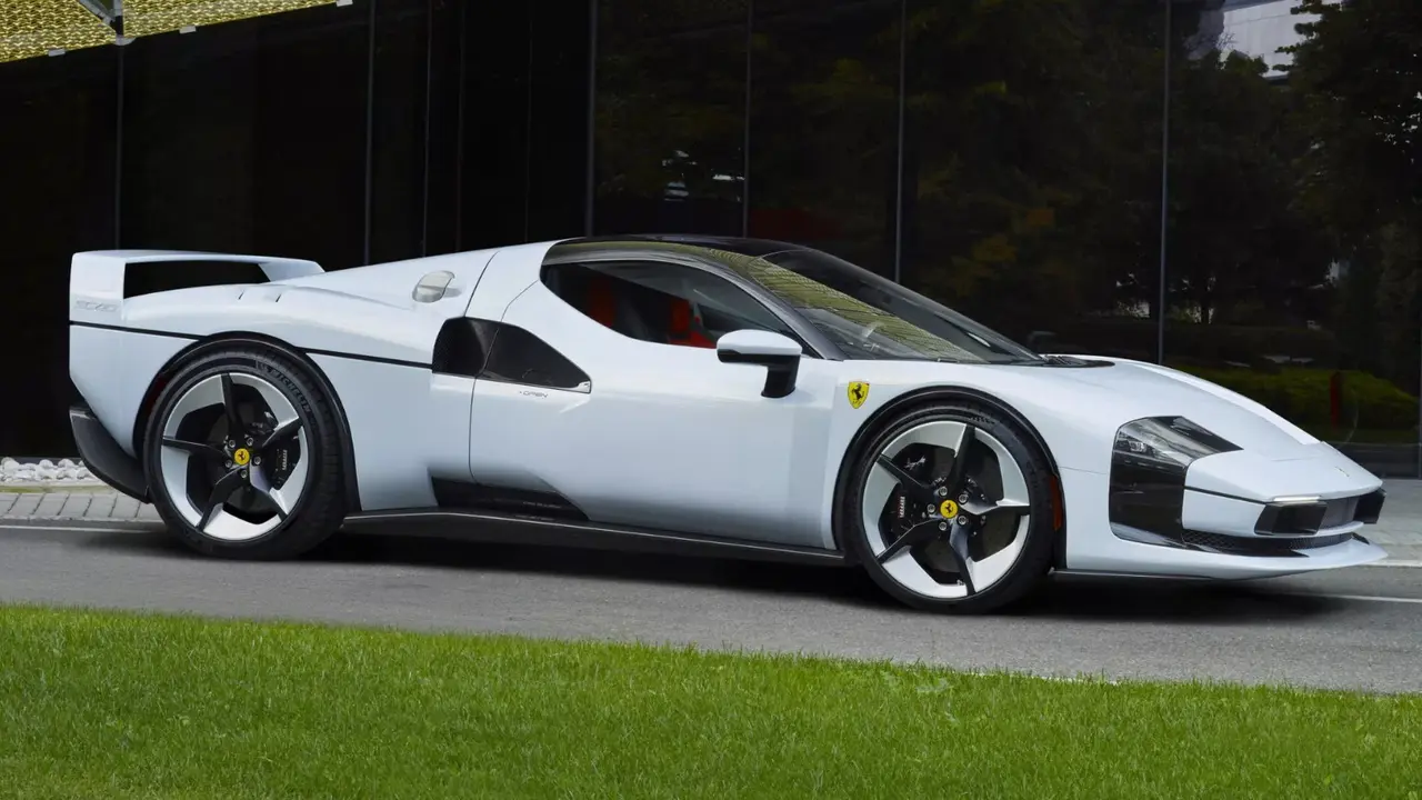 Hanya Dibuat 1 Unit, Ferrari SC40 Wariskan Supercar Ikonik F40 (Carscoops)