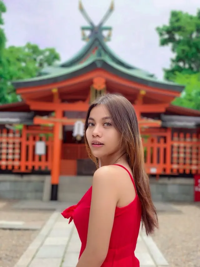 Pesona YouTuber Frissly Herlind. (Sumber: Instagram/frisllyherlind)