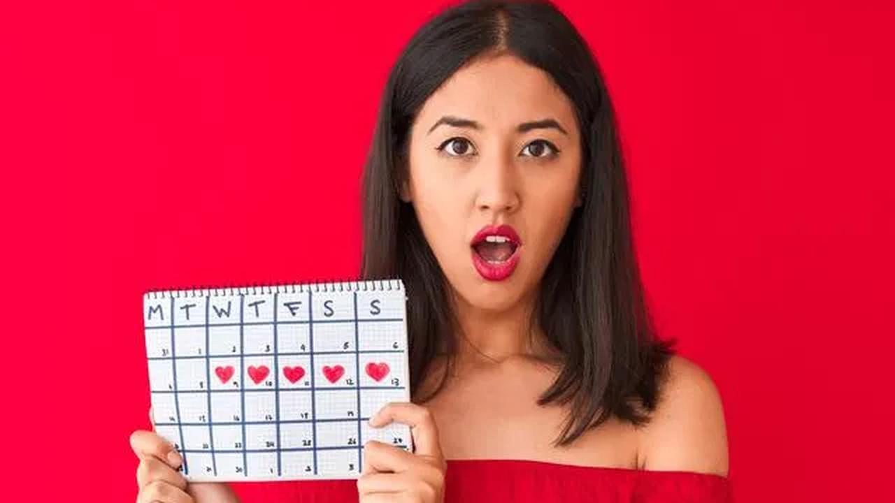 Secara bersamaan, pada umur 12,5 tahun, perempuan mengalami perubahan dalam tubuhnya. Seperti mulai tumbuhnya payudara serta pada bagian bokong yang sudah mulai terbentuk.