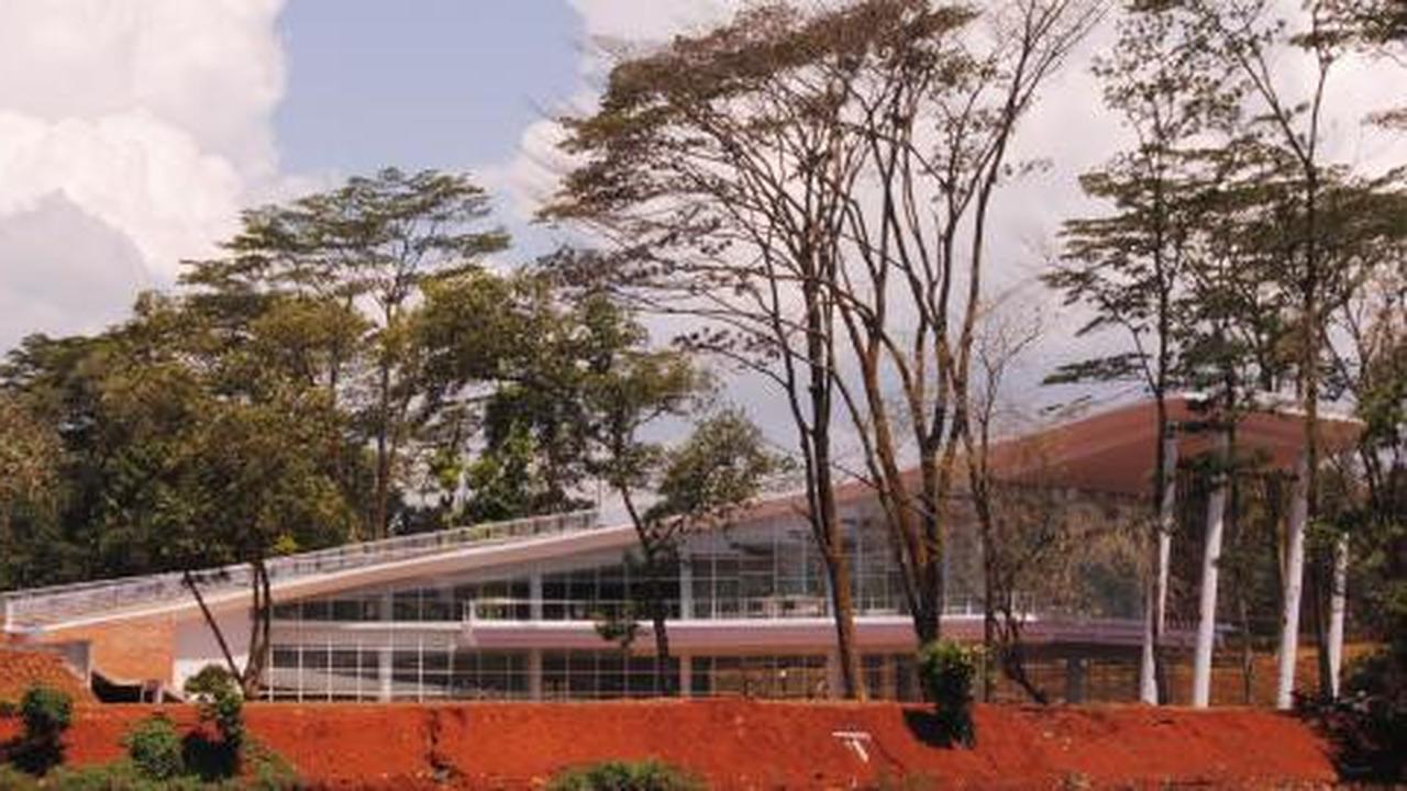 Pembangunan arena golf di UI dinilai mubazir