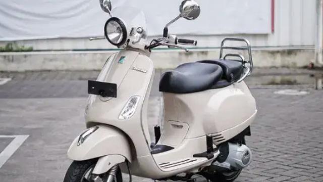 Vespa LXV 150