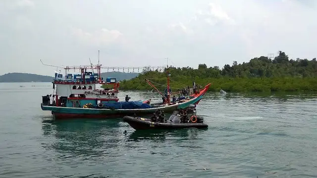 Masyarakat Pulau Natuna bersatu mendukung pengusiran kapal-kapal asing.