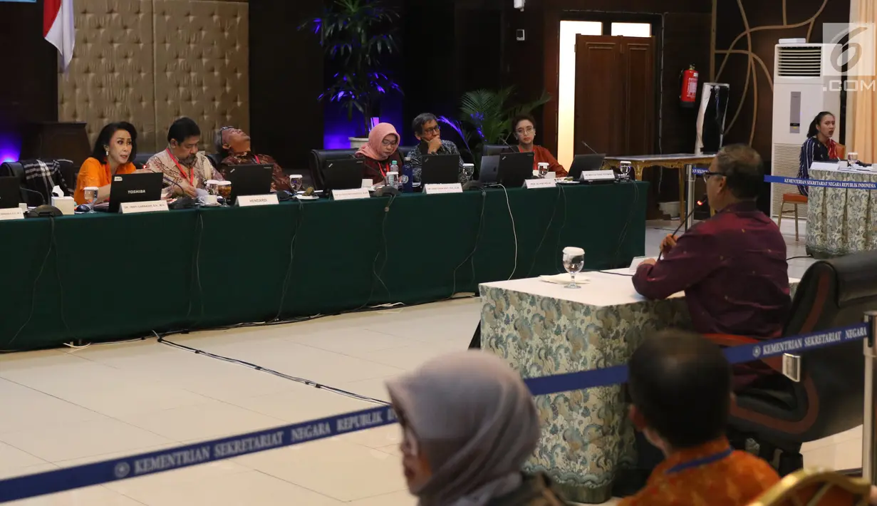 Suasana tes wawancara dan uji publik Calon Pimpinan Komisi Pemberantasan Korupsi (Capim KPK) periode 2019-2023 di Gedung Sekretariat Negara, Jakarta, Rabu (28/8/2019). Sebanyak tujuh capim KPK yang menjalani uji publik hari ini. (Liputan6.com/Angga Yuniar)