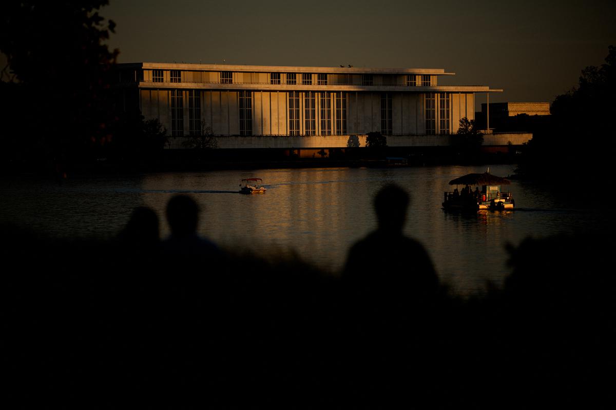 Kennedy Center Ditutup Dua Tahun untuk Renovasi