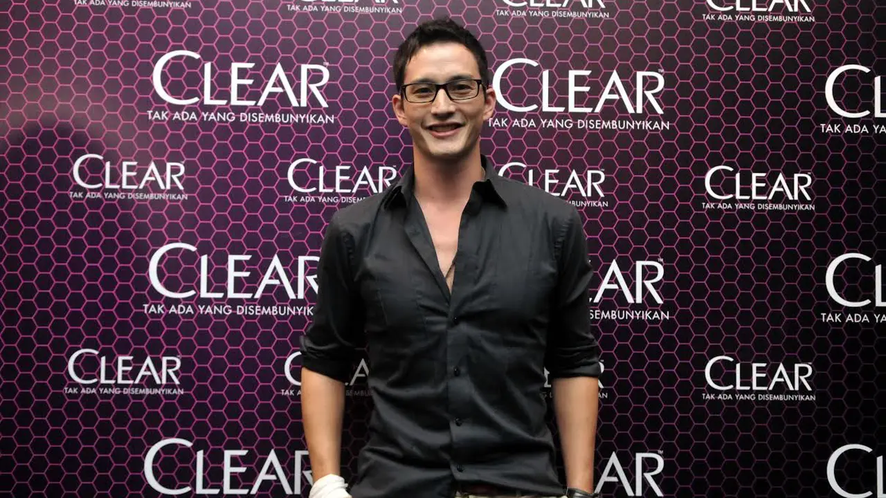 Mike Lewis 