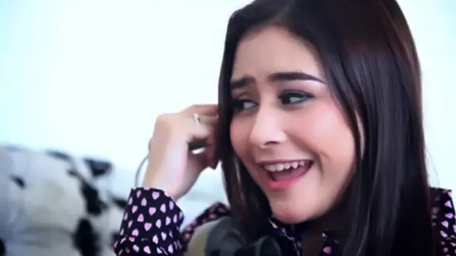 Prilly Latuconsina