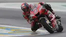 Pembalap Ducati Danilo Petrucci memacu motornya pada balapan MotoGP Prancis 2020 di Le Mans, Prancis, Minggu (11/10/2020). Danilo Petrucci menjadi yang tercepat disusul Alex Marquez dan Pol Espargaro. (AP Photo/David Vincent)