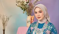 Inspirasi Model Kebaya Modern Hijab 2025. (Liputan6.com/MetaAi)