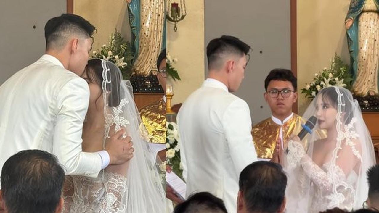 Vior Menangis Haru Saat Mengucap Janji Setia pada Vincent Kosasih di Pemberkatan Nikah