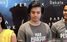 Angga Yunanda Ungkap Tantangan Ekstrem Syuting Film Para Perasuk