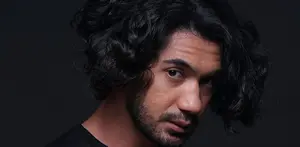 Bangga, Reza Rahardian ungkap rasa kagum untuk aktor muda.