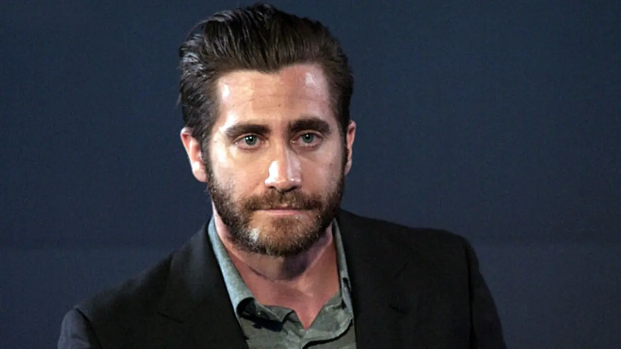 jake-gyllenhaal-131101b.jpg