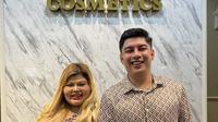 Selebgram Shindy Samuel bersama suaminya