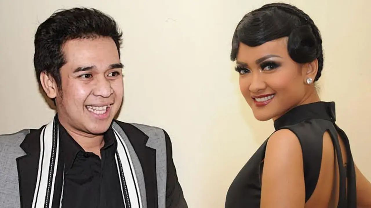 Olga Syahputra dan Julia Perez
