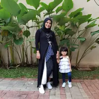 Tantri Kotak mengaku dapat protes dari anak karena sibuk manggung. (instagram/tantrikotak)