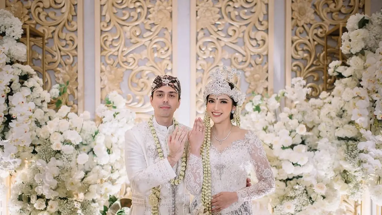 6 Potret Pernikahan Dewi Paramita Mantan Tunangan Ibrahim Risyad