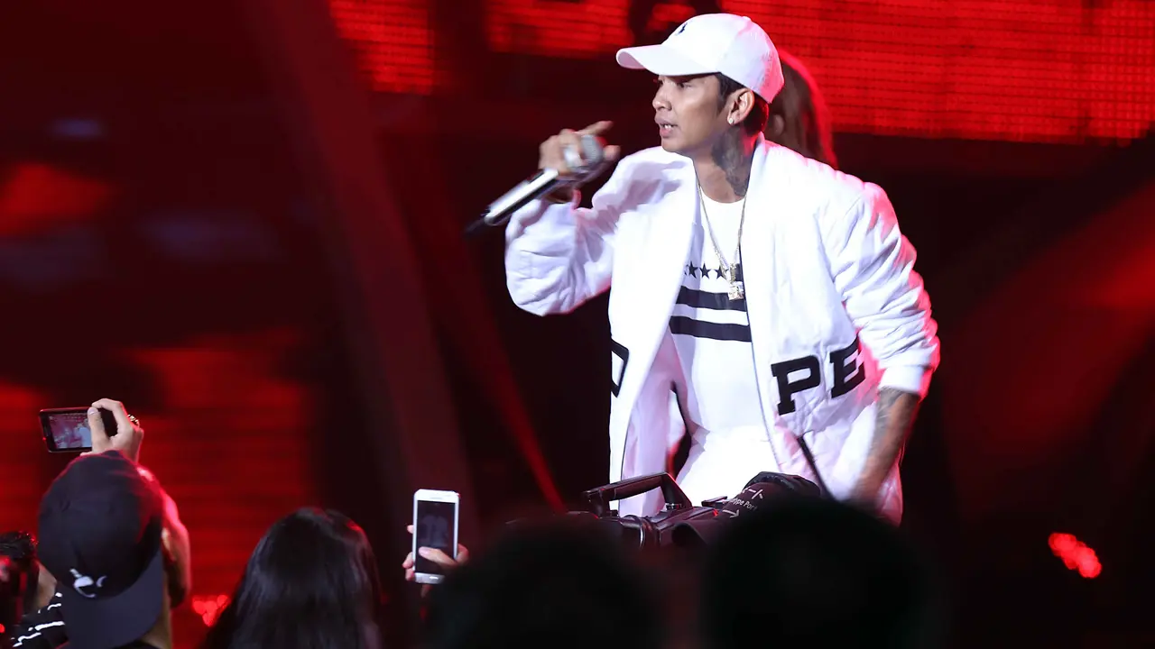 [Bintang] Young Lex