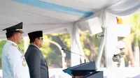 Mendagri Tito Karnavian dampingi Presiden Prabowo pelantikan Pamong Praja Muda IPDN. (Kemendagri)