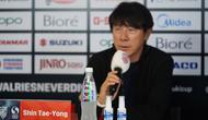 Pelatih Timnas Indonesia, Shin Tae-yong di Piala AFF 2020. (dok. AFF)