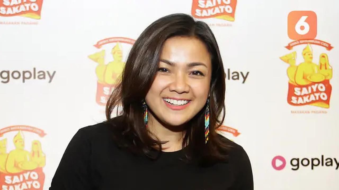 Imlek 2025, Nirina Zubir Kirim Pesan Penuh Cinta dalam Bahasa China