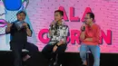 Putra Presiden Joko Widodo atau Jokowi, Gibran Rakabuming Raka (tengah) saat menjadi nara sumber dalam acara Playfest 2019 di Parkir Selatan Gelora Bung Karno, Jakarta, Minggu (25/8/2019). Playfest 2019 menghadirkan pelaku seni dari berbagai sektor. (Liputan6.com/Faizal Fanani)