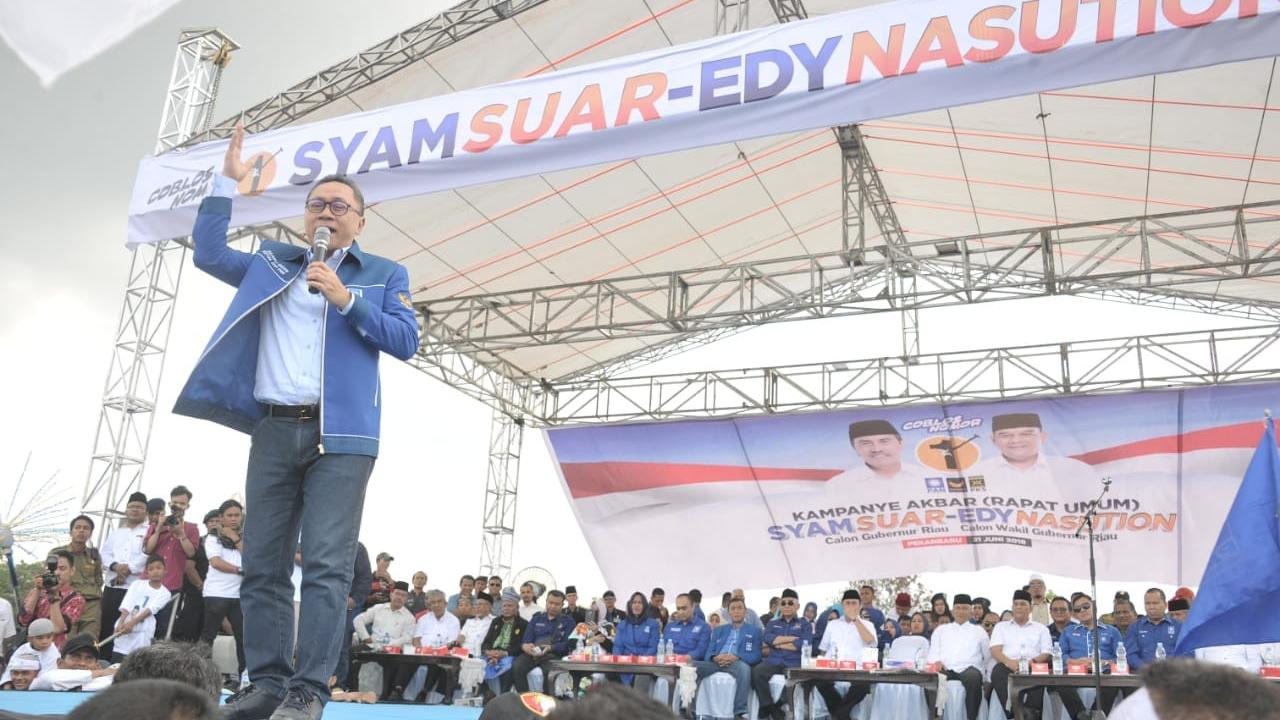 Ketua Umum PAN Zulkifli Hasan menghadiri acara kampanye akbar di Riau. (istimewa)