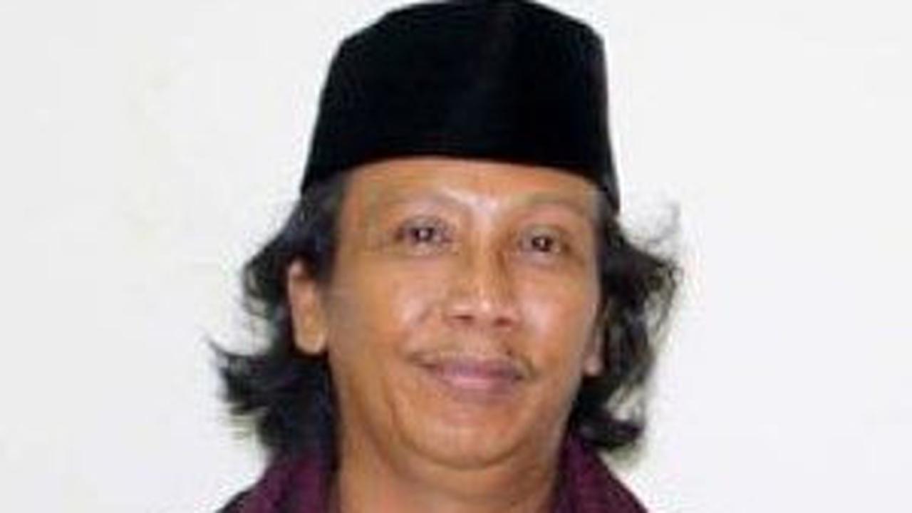 Keduanya diminta untuk melawak dalam sebuah acara resmi kenegaraan yang dilaksanakan di Gedung Sasono Mulyo, Taman Mini Indonesia Indah (TMII).