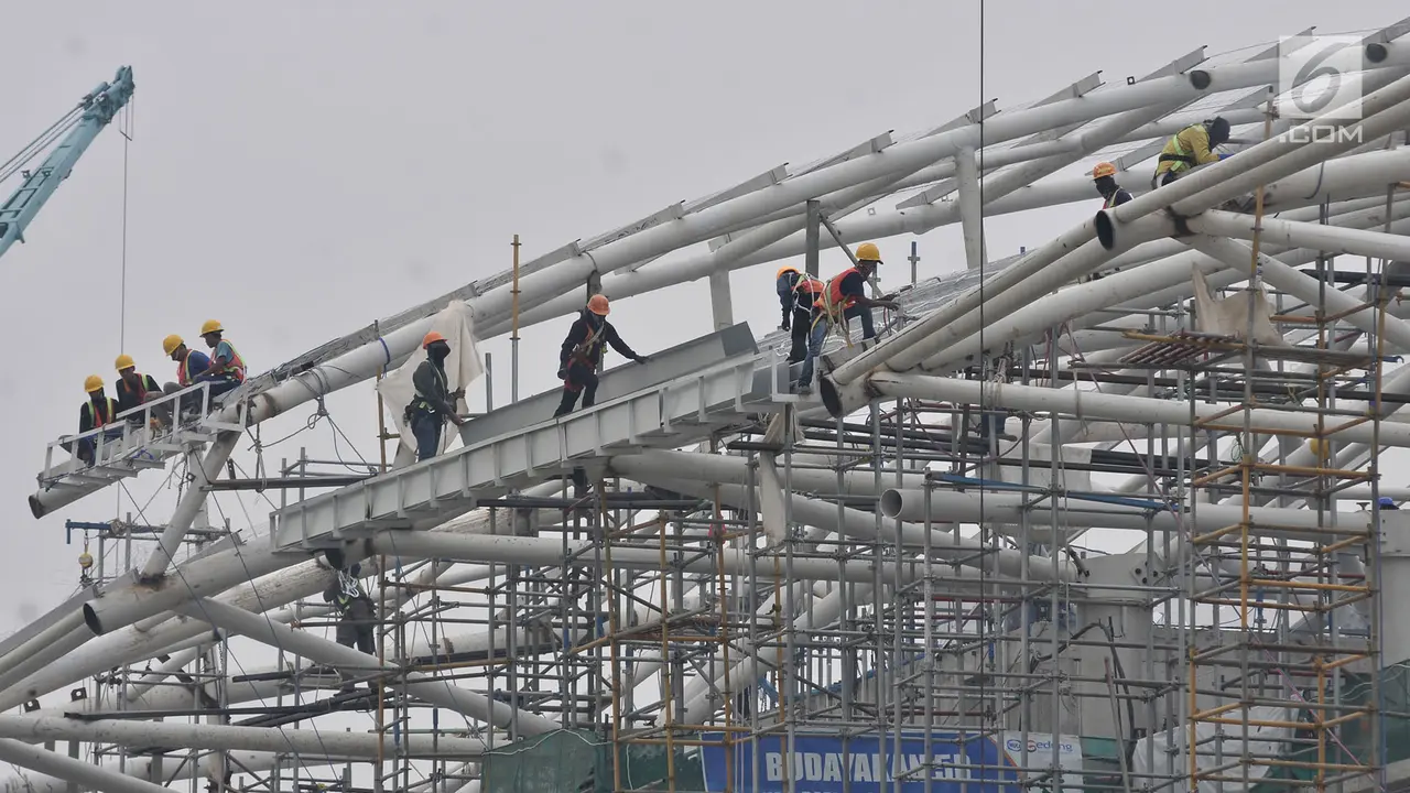 Memantau Progres Pembangunan Stasiun LRT Kelapa Gading-Velodrome