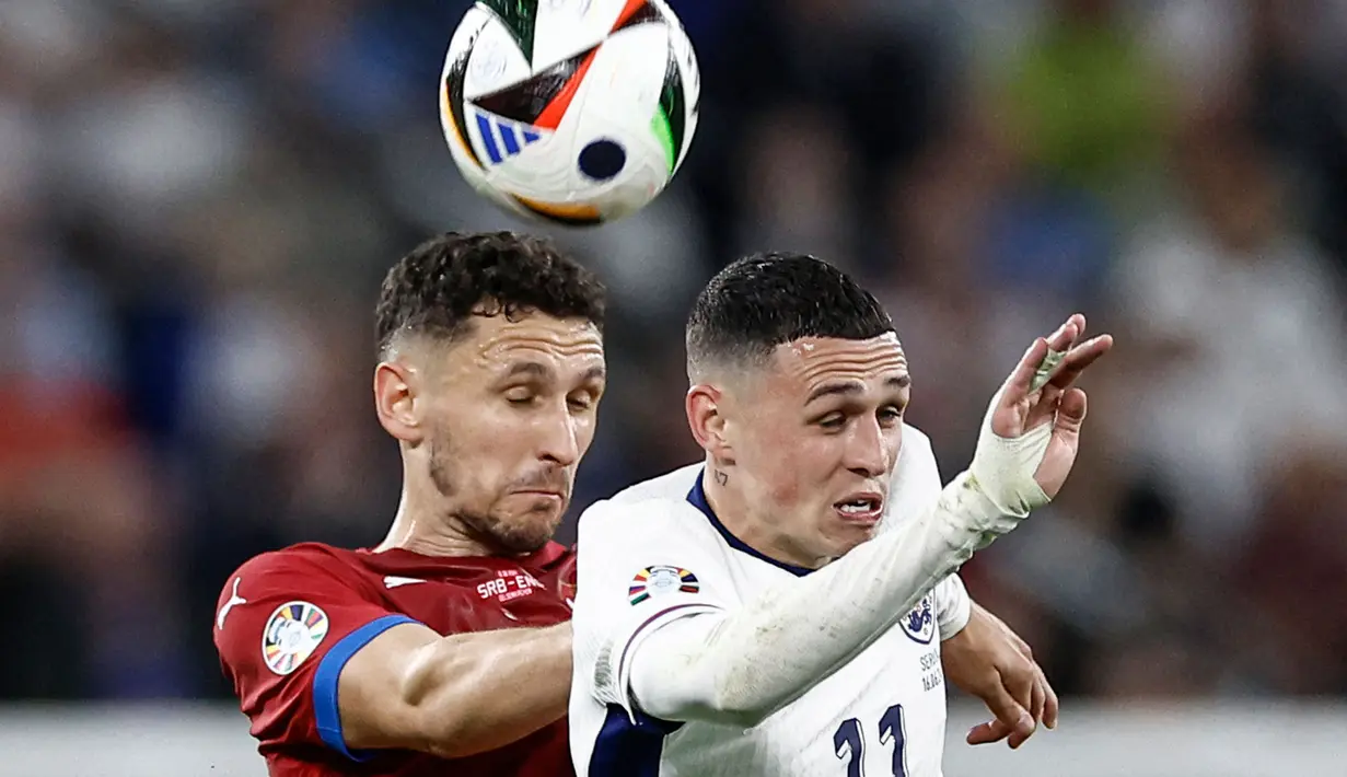 Gol semata wayang sekaligus penentu kemenangan Inggris dicetak Jude Bellingham di menit ke-13. (KENZO TRIBOUILLARD/AFP)