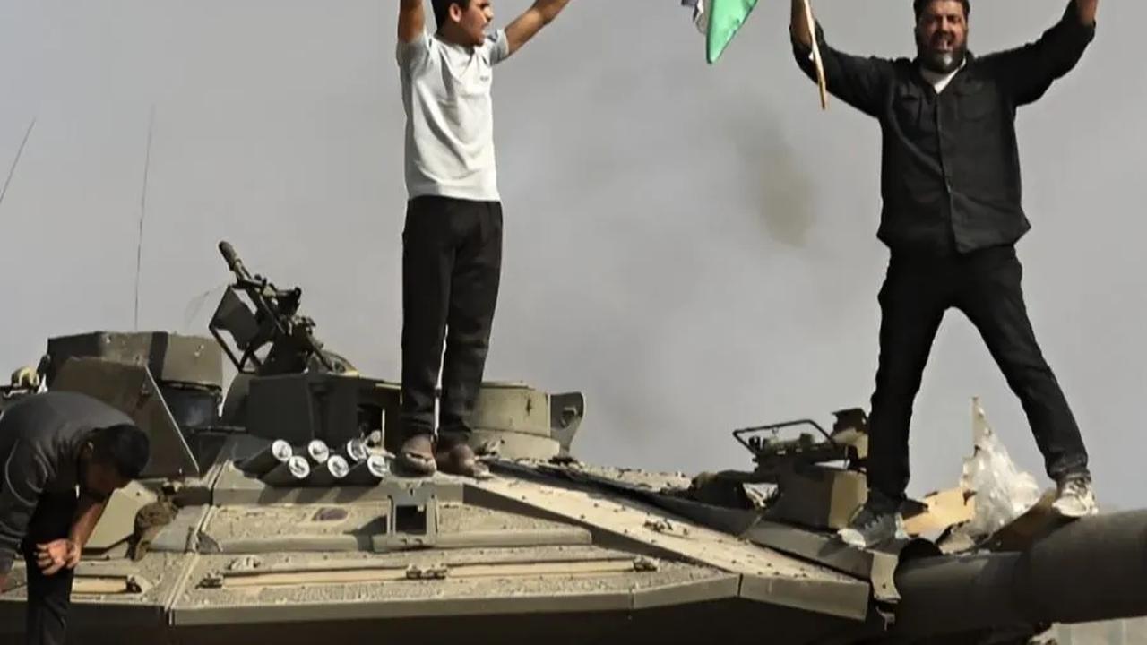 "Kami Satu Bangsa, Satu Darah, Bahasa Kami Satu. Palestina akan Segera Merdeka"