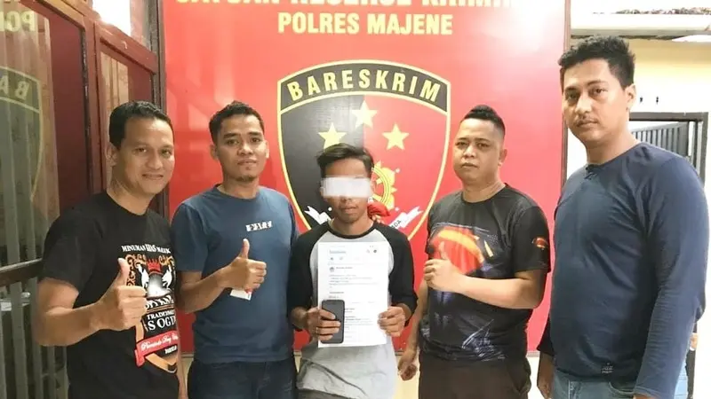 Pelaku penyebar berita hoax