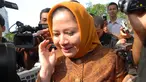 Wardhatul Asriah, istri tersangka Suryadharma Ali penuhi panggilan KPK (Liputan6.com/Miftahul Hayat)