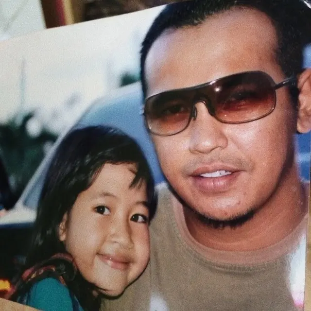 Menginjak Usia 20 Tahun, Ini 6 Potret Transformasi Adiba Putri Mendiang Uje