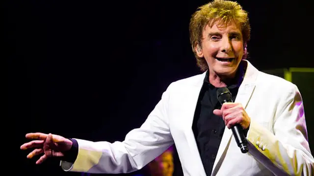 bary-manilow-131011c.jpg