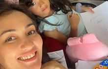 Potret Salma Anak Rio Dewanto dan Atiqah Hasiholan di Singapura, Makin Cantik dan Menggemaskan