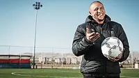 Mantan Bintang Brasil dan Real Madrid ini Lupa Jumlah Istrinya
