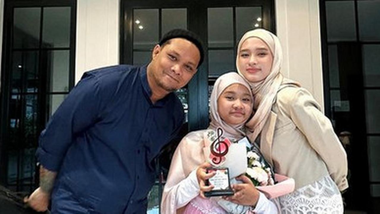Potret Inara Rusli dan Virgoun Kompak Temani Starla Manggung, Ingatkan Peran Orangtua & Netizen Singgung Rujuk