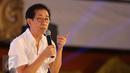 Direktur Marketing  PT Sido Muncul Irwan Hidayat mengajak para peserta agar tidak takut memulai usaha sebagai modal untuk menjadi pebisnis dalam acara EMTEK Goes to Campus (EGTC) 2017 di Universitas Negeri Malang, Kamis (4/5). (Liputan6.com/Helmi Afandi)