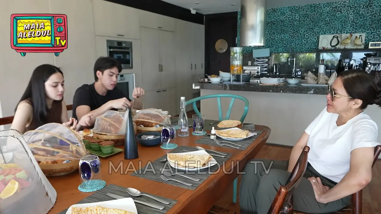 Potret Ruang Makan Villa Maia Estianty di Bali