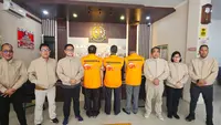 OJK Serahkan Tersangka Terkait Transaksi Semu Saham SWAT ke Kejaksaan