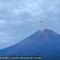 Ilustrasi erupsi Gunung Semeru di Perbatasan Kabupaten Lumajang dan Kabupaten Malang (Istimewa)