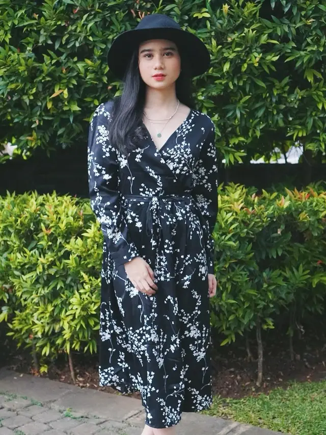 Gaya Tissa Biani dalam Balutan Dress, Anggun dan Memesona