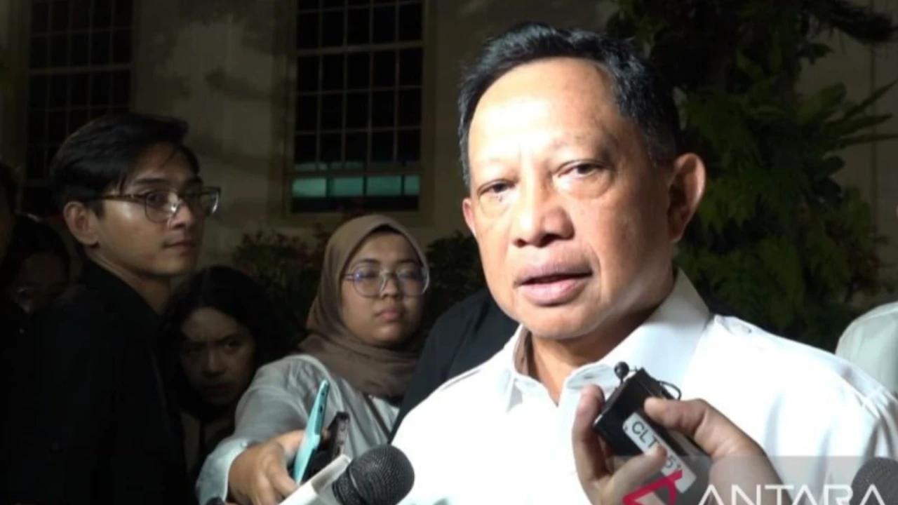 VIDEO:  Mendagri Tito ke Purbaya "Presiden Setuju Biaya Tidak Diambil Alih Kemenkeu"