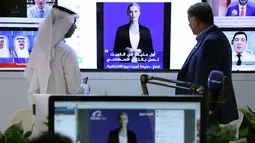 Sebuah media Kuwait mengatakan mereka telah menciptakan presenter berita virtual dengan menggunakan kecerdasan buatan (artificial intelligence/AI). (Photo by YASSER AL-ZAYYAT / AFP)