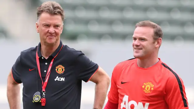Louis van Gaal dan Wayne Rooney