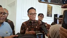 Bos Danantara Ungkap Pertimbangan Impor KRL Bekas Jepang