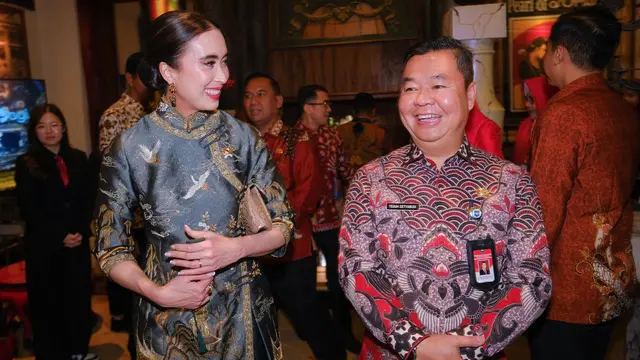 Menteri Pariwisata, Widiyanti Putri Wardhana bersama dengan Pj. Gubernur DKI Jakarta, Teguh Setyabudi (Foto Dok: ASA)